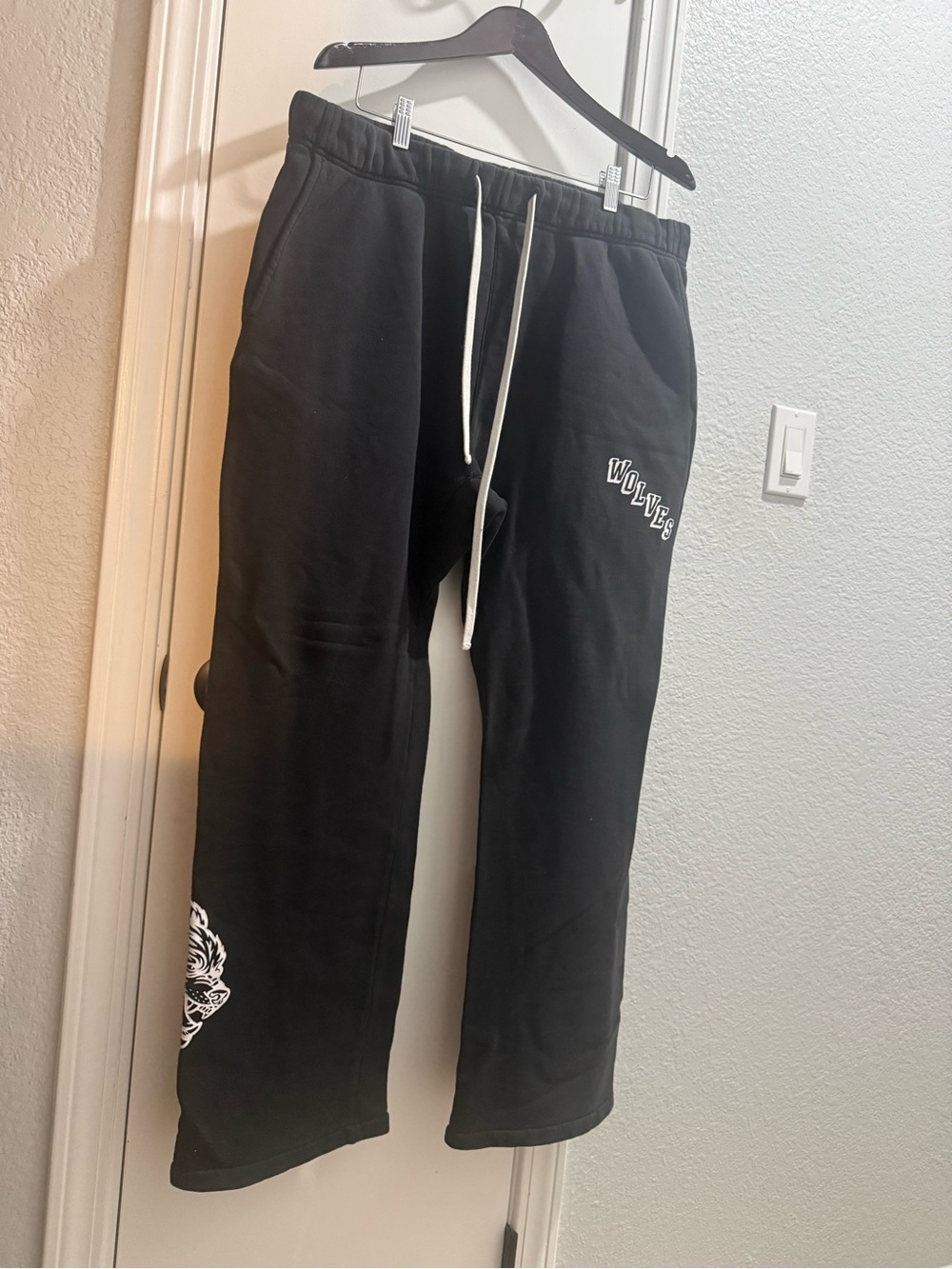 Darc Sport Men's Wolves Forever Sweatpants